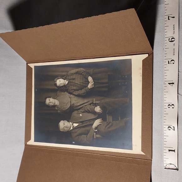 Antique Cabinet Card Photos Family Pictures F H Tims Burlington Vermont Photo - Picture 6 of 8